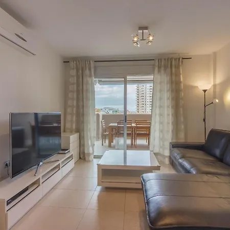 El Horno 2a008 דירה